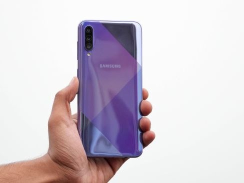 Samsung Galaxy A50s có chống nước không ? Đánh giá SS A50s toàn diện