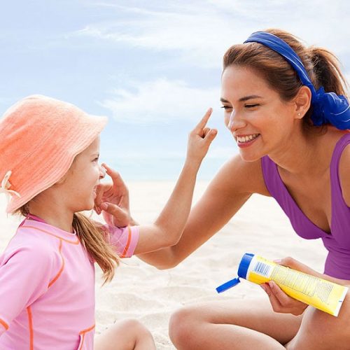 Top 40 Kem chống nắng tốt nhất để bảo vệ da chống ánh nắng mặt trời và dưỡng ẩm