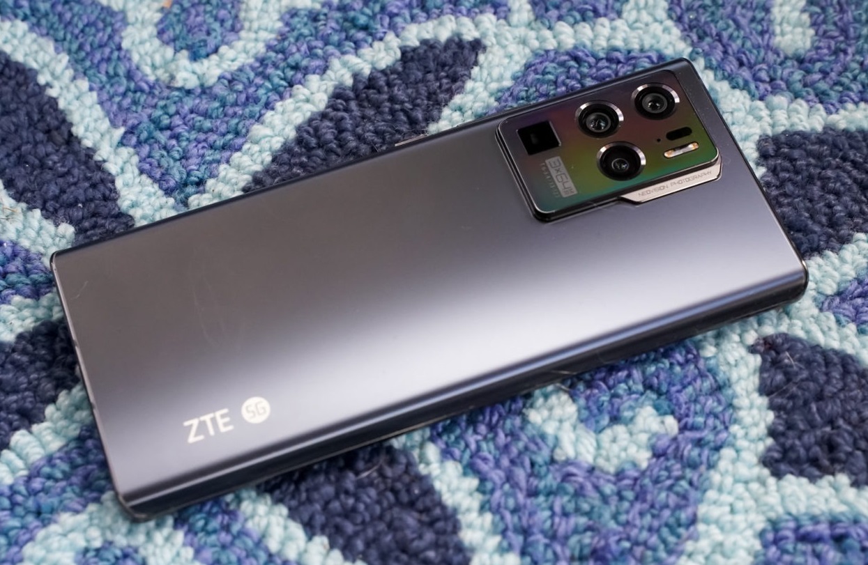Review ZTE Axon 30 Ultra : Smartphone Snap 888 / 8GB RAM / 128GB giá rẻ